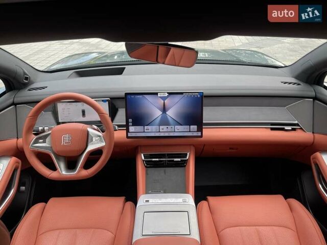 Серый БИД Tang L, объемом двигателя 1.5 л и пробегом 2 тыс. км за 49500 $, фото 9 на Automoto.ua