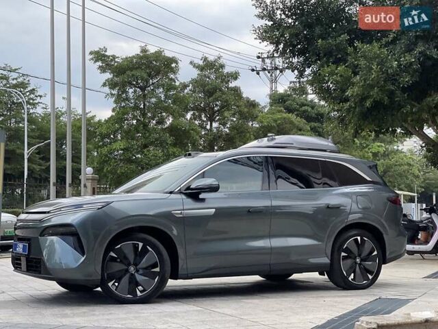 Серый БИД Tang L, объемом двигателя 1.5 л и пробегом 2 тыс. км за 49500 $, фото 1 на Automoto.ua