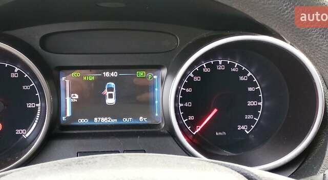 Белый БИД Yuan, объемом двигателя 0 л и пробегом 87 тыс. км за 12200 $, фото 2 на Automoto.ua
