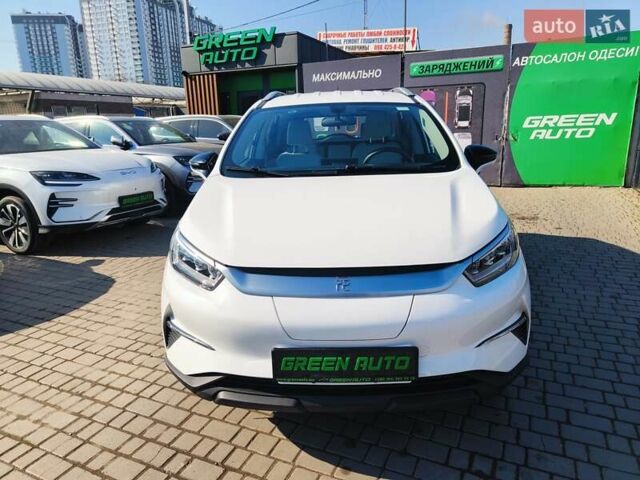 Белый БИД Yuan, объемом двигателя 0 л и пробегом 53 тыс. км за 13100 $, фото 1 на Automoto.ua