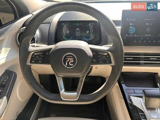 Белый БИД Yuan, объемом двигателя 0 л и пробегом 68 тыс. км за 12700 $, фото 14 на Automoto.ua