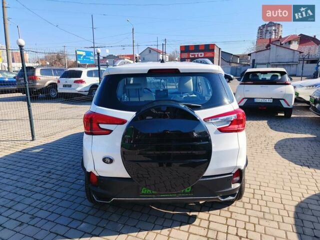 Белый БИД Yuan, объемом двигателя 0 л и пробегом 53 тыс. км за 13100 $, фото 4 на Automoto.ua