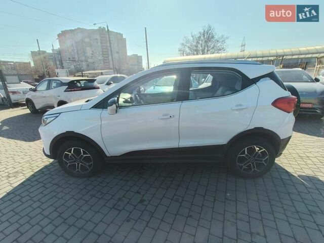 Белый БИД Yuan, объемом двигателя 0 л и пробегом 53 тыс. км за 13100 $, фото 2 на Automoto.ua