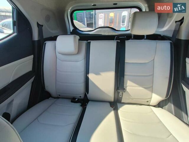 Белый БИД Yuan, объемом двигателя 0 л и пробегом 53 тыс. км за 13100 $, фото 8 на Automoto.ua