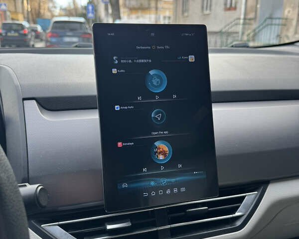 Белый БИД Yuan, объемом двигателя 0 л и пробегом 65 тыс. км за 17500 $, фото 22 на Automoto.ua