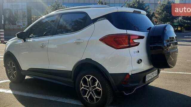 Білий БІД Yuan, об'ємом двигуна 0 л та пробігом 47 тис. км за 17700 $, фото 4 на Automoto.ua