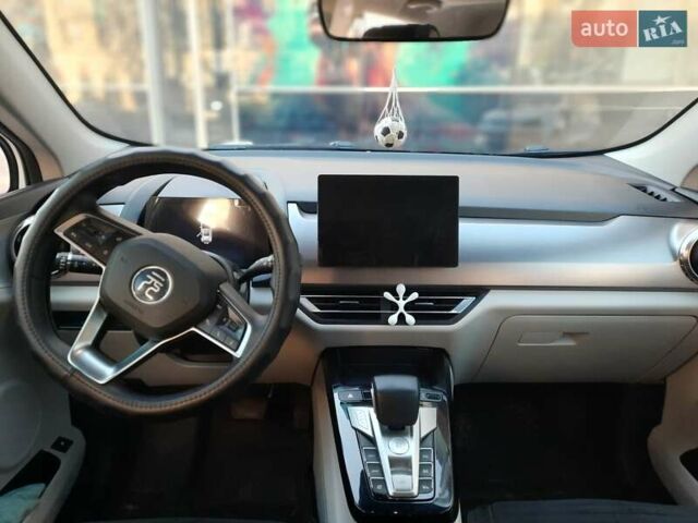 Білий БІД Yuan, об'ємом двигуна 0 л та пробігом 47 тис. км за 17700 $, фото 9 на Automoto.ua