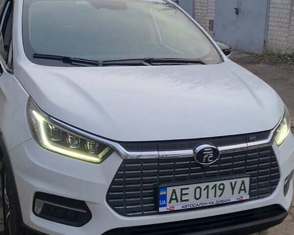 БІД Yuan, об'ємом двигуна 0 л та пробігом 38 тис. км за 16300 $, фото 1 на Automoto.ua