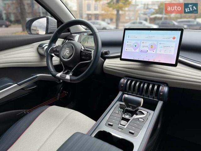 Білий БІД Yuan Plus, об'ємом двигуна 0 л та пробігом 41 тис. км за 20800 $, фото 10 на Automoto.ua