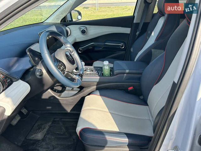 Белый БИД Yuan Plus, объемом двигателя 0 л и пробегом 23 тыс. км за 20500 $, фото 19 на Automoto.ua