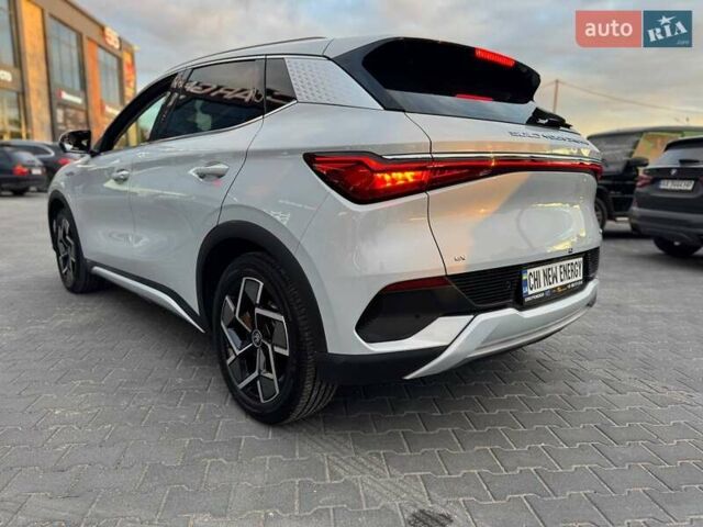 Белый БИД Yuan Plus, объемом двигателя 0 л и пробегом 22 тыс. км за 20900 $, фото 11 на Automoto.ua