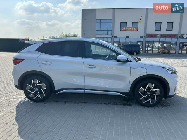 Белый БИД Yuan Plus, объемом двигателя 0 л и пробегом 23 тыс. км за 20500 $, фото 9 на Automoto.ua