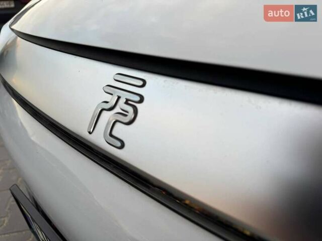 Белый БИД Yuan Plus, объемом двигателя 0 л и пробегом 22 тыс. км за 20900 $, фото 2 на Automoto.ua