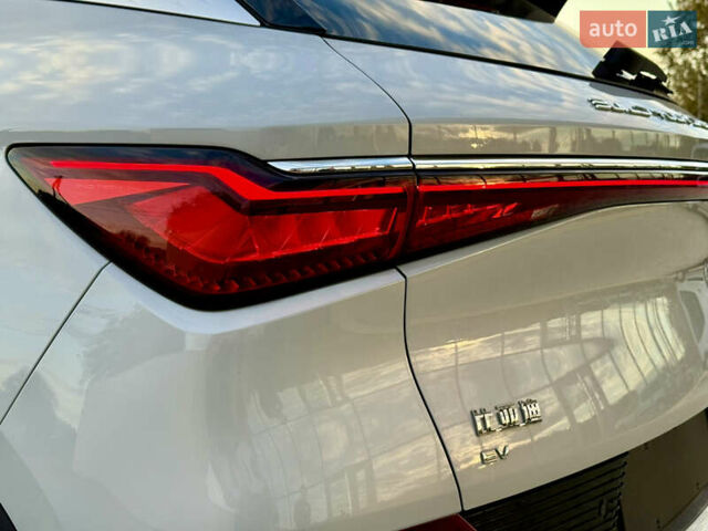 Білий БІД Yuan Plus, об'ємом двигуна 0 л та пробігом 1 тис. км за 21500 $, фото 3 на Automoto.ua