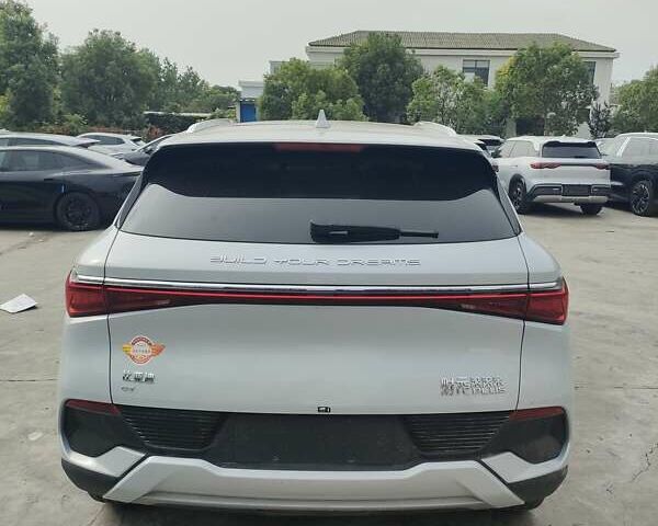 Белый БИД Yuan Plus, объемом двигателя 0 л и пробегом 21 тыс. км за 19900 $, фото 5 на Automoto.ua