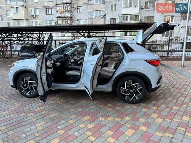 Белый БИД Yuan Plus, объемом двигателя 0 л и пробегом 1 тыс. км за 23000 $, фото 15 на Automoto.ua