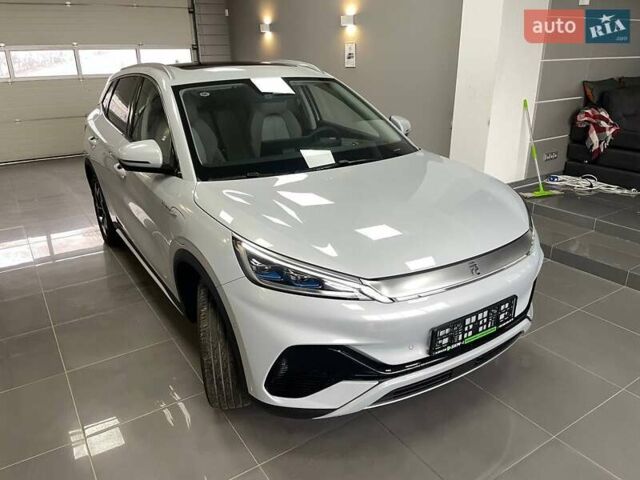 Белый БИД Yuan Plus, объемом двигателя 0 л и пробегом 1 тыс. км за 21999 $, фото 2 на Automoto.ua