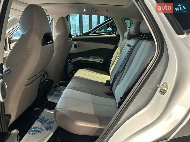 Белый БИД Yuan Plus, объемом двигателя 0 л и пробегом 1 тыс. км за 23000 $, фото 34 на Automoto.ua