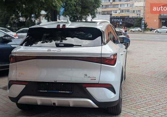 Белый БИД Yuan Plus, объемом двигателя 0 л и пробегом 1 тыс. км за 18000 $, фото 2 на Automoto.ua