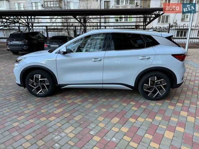 Белый БИД Yuan Plus, объемом двигателя 0 л и пробегом 1 тыс. км за 23000 $, фото 4 на Automoto.ua