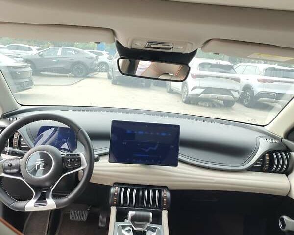 Белый БИД Yuan Plus, объемом двигателя 0 л и пробегом 21 тыс. км за 19900 $, фото 10 на Automoto.ua