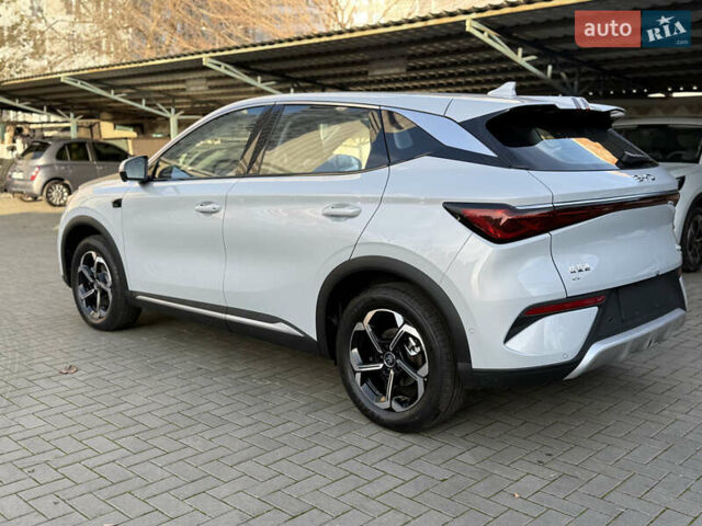 Белый БИД Yuan Plus, объемом двигателя 0 л и пробегом 1 тыс. км за 22300 $, фото 3 на Automoto.ua