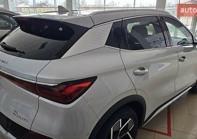 Белый БИД Yuan Plus, объемом двигателя 0 л и пробегом 1 тыс. км за 23499 $, фото 4 на Automoto.ua