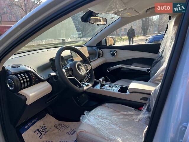 Белый БИД Yuan Plus, объемом двигателя 0 л и пробегом 1 тыс. км за 20500 $, фото 7 на Automoto.ua
