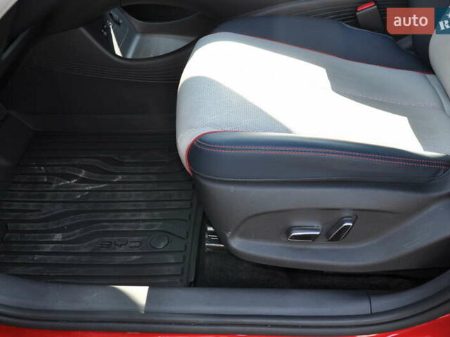 Червоний БІД Yuan Plus, об'ємом двигуна 0 л та пробігом 1 тис. км за 23900 $, фото 32 на Automoto.ua