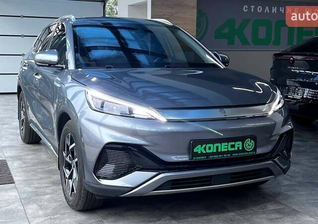 Серый БИД Yuan Plus, объемом двигателя 0 л и пробегом 74 тыс. км за 19950 $, фото 2 на Automoto.ua