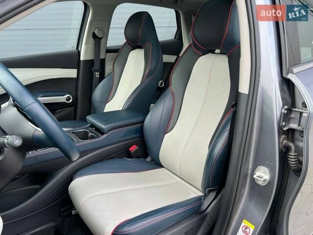 Серый БИД Yuan Plus, объемом двигателя 0 л и пробегом 32 тыс. км за 20000 $, фото 10 на Automoto.ua