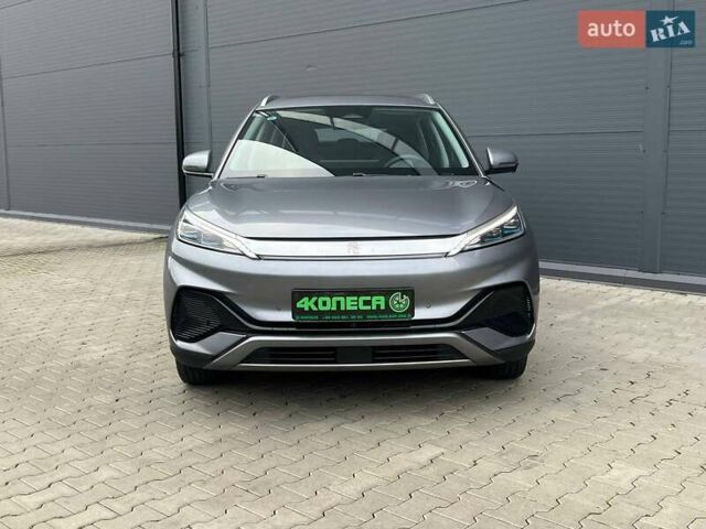 Серый БИД Yuan Plus, объемом двигателя 0 л и пробегом 32 тыс. км за 20000 $, фото 1 на Automoto.ua