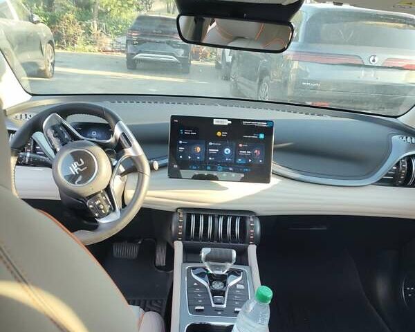 Серый БИД Yuan Plus, объемом двигателя 0 л и пробегом 6 тыс. км за 19490 $, фото 6 на Automoto.ua