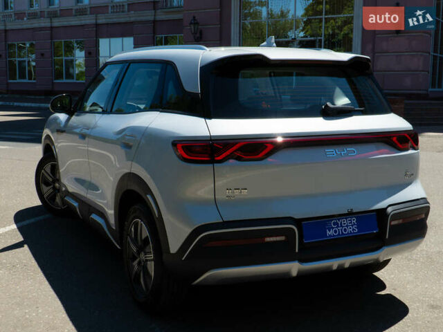 Белый БИД Yuan Up, объемом двигателя 0 л и пробегом 1 тыс. км за 19800 $, фото 6 на Automoto.ua