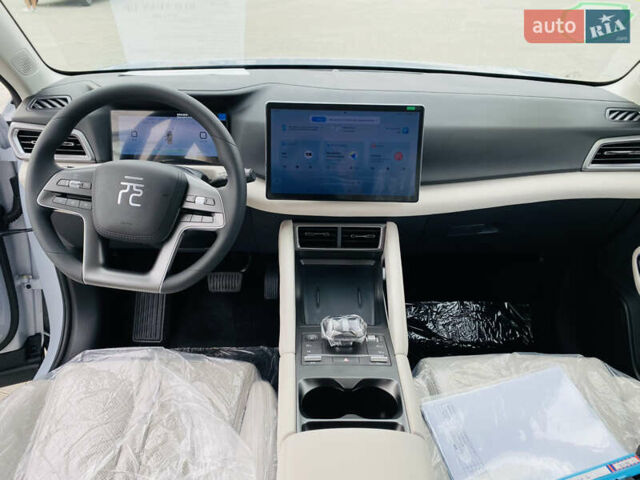 Білий БІД Yuan Up, об'ємом двигуна 0 л та пробігом 1 тис. км за 19999 $, фото 8 на Automoto.ua