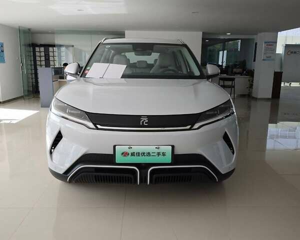 Белый БИД Yuan Up, объемом двигателя 0 л и пробегом 9 тыс. км за 17300 $, фото 1 на Automoto.ua