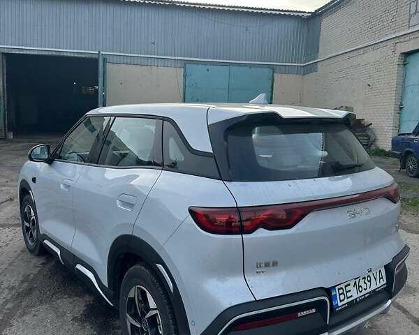 Белый БИД Yuan Up, объемом двигателя 0 л и пробегом 144 тыс. км за 18000 $, фото 6 на Automoto.ua