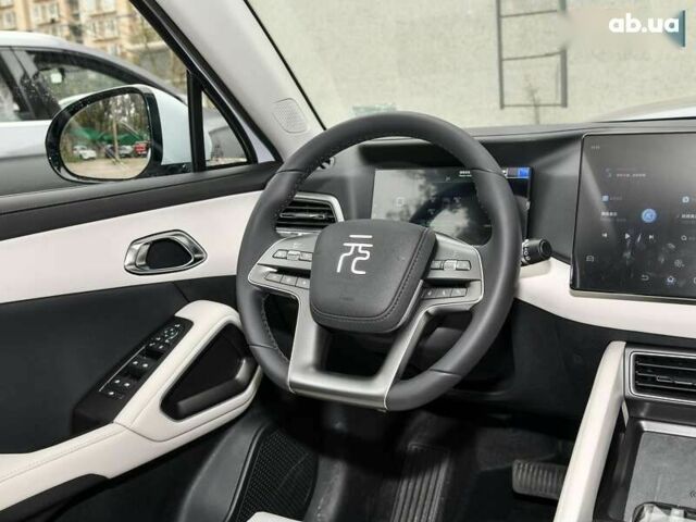 БІД Yuan Up, об'ємом двигуна 0 л та пробігом 3 тис. км за 17000 $, фото 8 на Automoto.ua