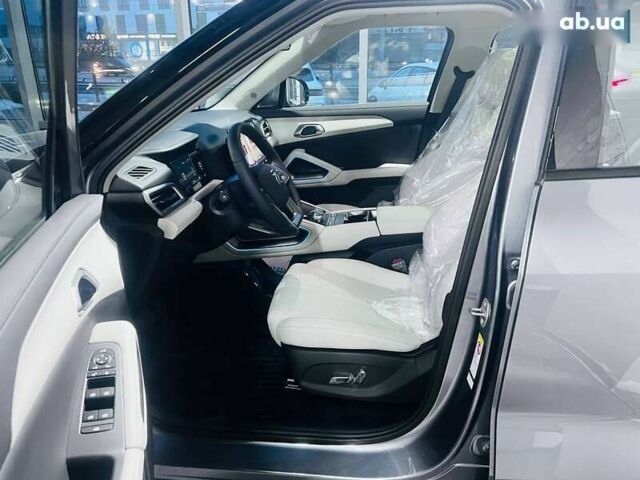 БИД Yuan Up, объемом двигателя 0 л и пробегом 1 тыс. км за 19300 $, фото 12 на Automoto.ua