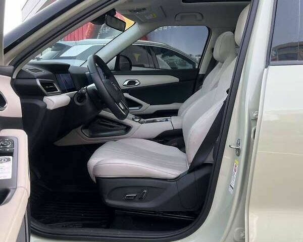 БИД Yuan Up, объемом двигателя 0 л и пробегом 5 тыс. км за 16000 $, фото 5 на Automoto.ua