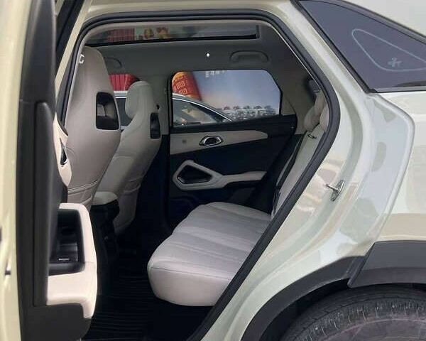 БИД Yuan Up, объемом двигателя 0 л и пробегом 5 тыс. км за 16000 $, фото 7 на Automoto.ua