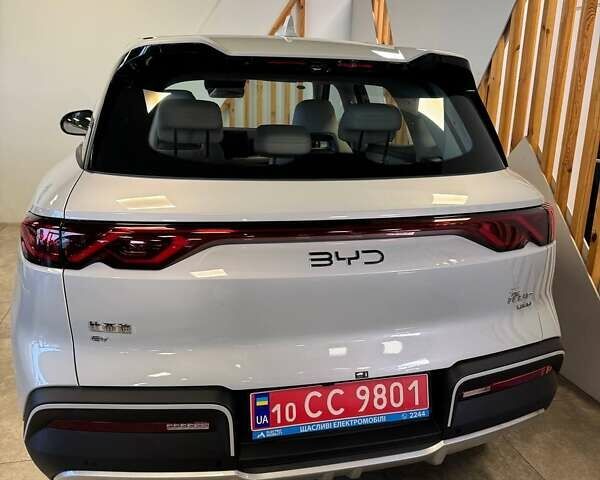 БИД Yuan Up, объемом двигателя 0 л и пробегом 1 тыс. км за 17700 $, фото 1 на Automoto.ua