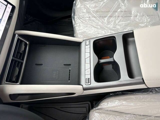 БИД Yuan Up, объемом двигателя 0 л и пробегом 1 тыс. км за 19800 $, фото 20 на Automoto.ua