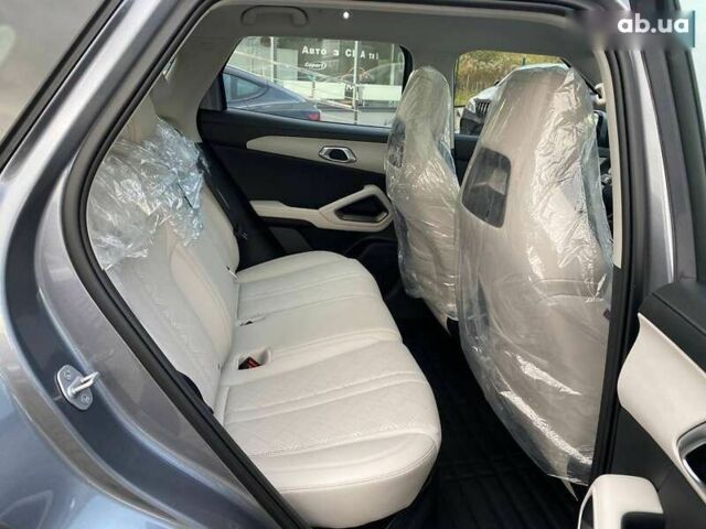 БИД Yuan Up, объемом двигателя 0 л и пробегом 1 тыс. км за 19300 $, фото 26 на Automoto.ua