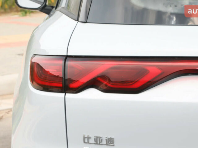 БИД Yuan Up, объемом двигателя 0 л и пробегом 0 тыс. км за 21600 $, фото 10 на Automoto.ua