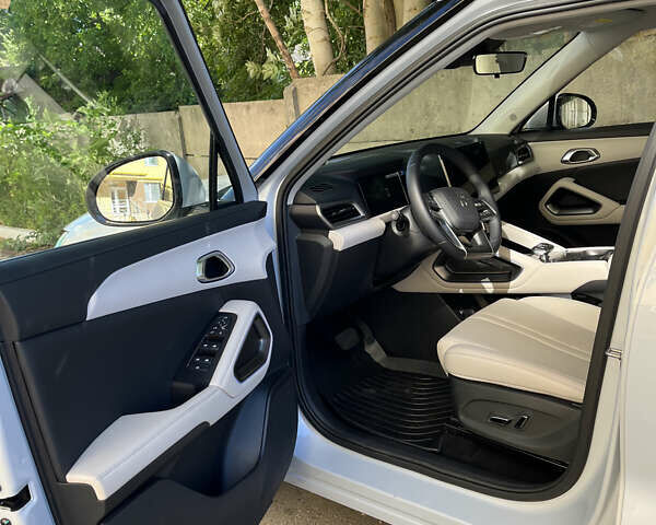 Сірий БІД Yuan Up, об'ємом двигуна 0 л та пробігом 2 тис. км за 20500 $, фото 16 на Automoto.ua