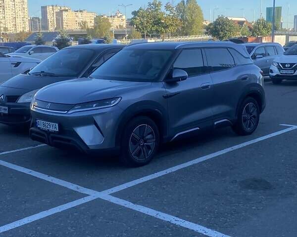 Серый БИД Yuan Up, объемом двигателя 0 л и пробегом 10 тыс. км за 19200 $, фото 4 на Automoto.ua