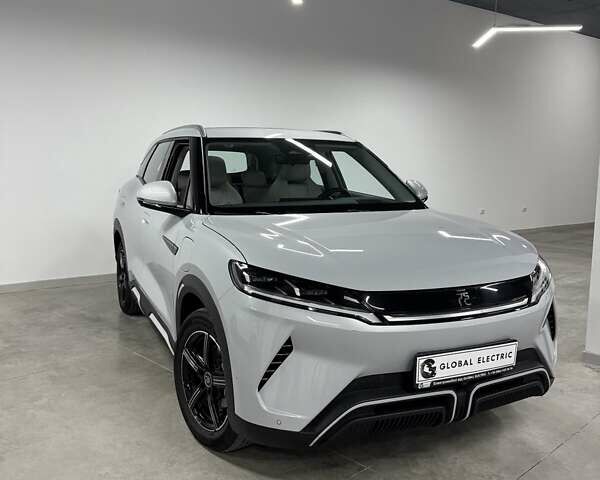 Сірий БІД Yuan Up, об'ємом двигуна 0 л та пробігом 14 тис. км за 20100 $, фото 2 на Automoto.ua