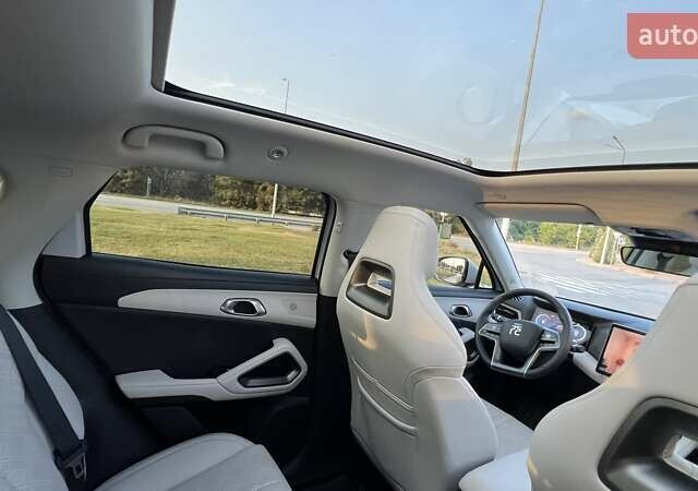 Сірий БІД Yuan Up, об'ємом двигуна 0 л та пробігом 4 тис. км за 19700 $, фото 18 на Automoto.ua