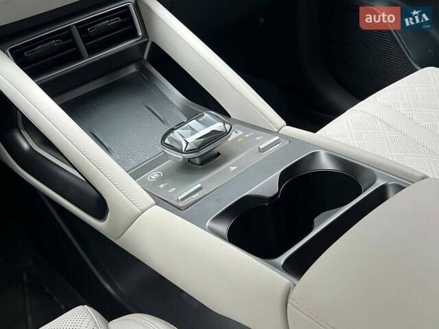 Серый БИД Yuan Up, объемом двигателя 0 л и пробегом 15 тыс. км за 17000 $, фото 20 на Automoto.ua